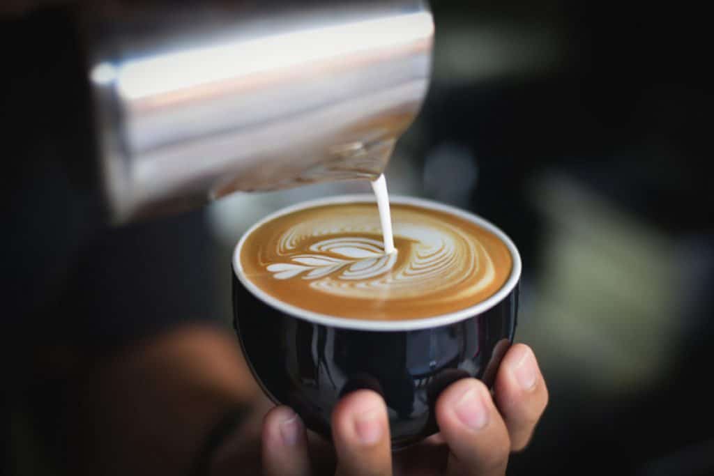 Flat White vs Latte: What's the Difference?